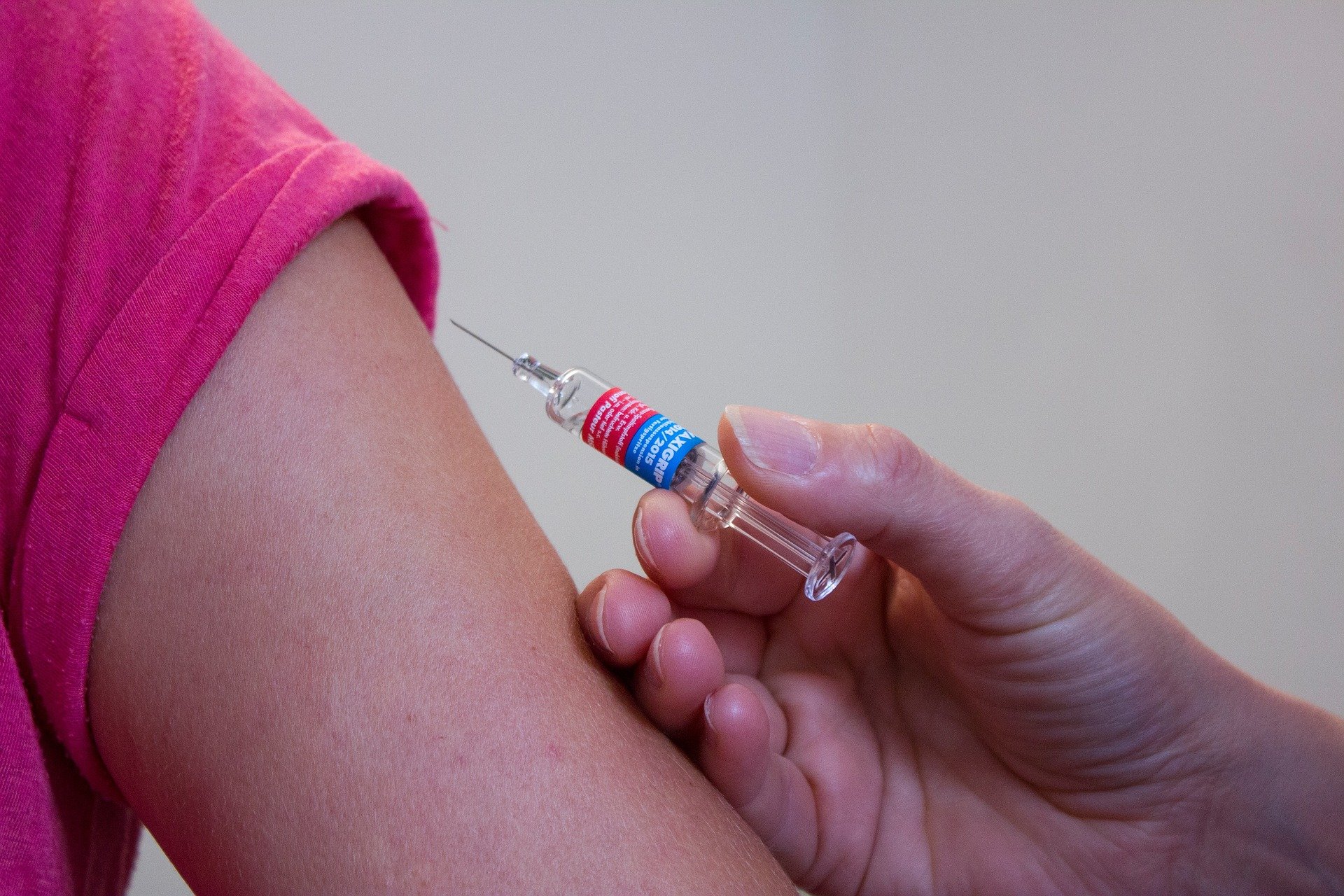 Bezpłatne szczepienia przeciw HPV dla nastolatków.